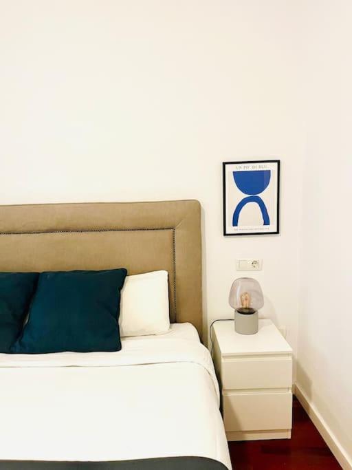 Apartament New Elegant In The Heart Of *